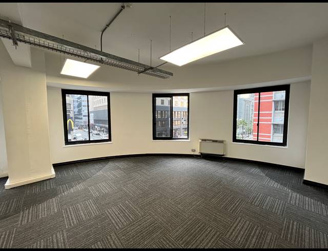 695M² OFFICE TO LET IN CAPE TOWN CITY CENTRE
